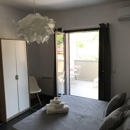 Civico 27 2* Laurignano