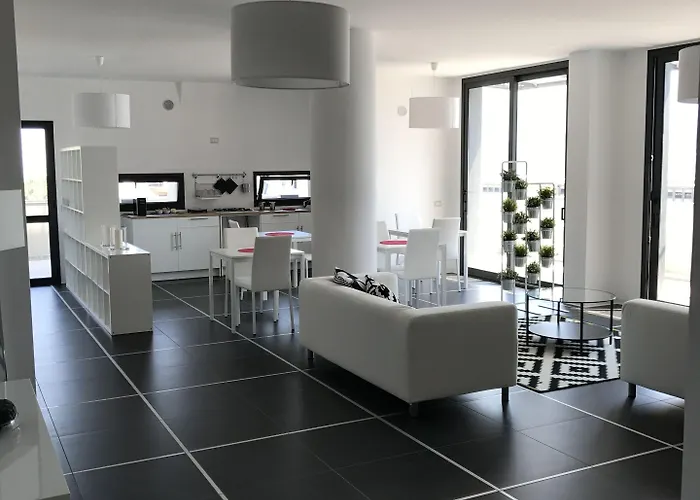 Civico 27 ゲストハウス Laurignano