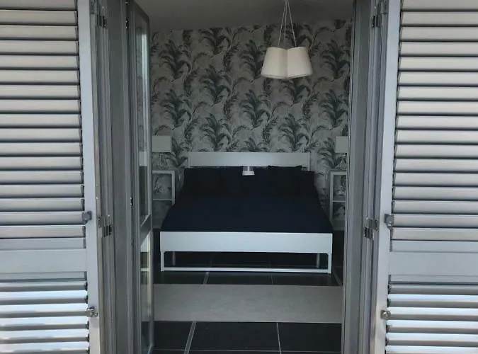 ゲストハウス Civico 27 2*